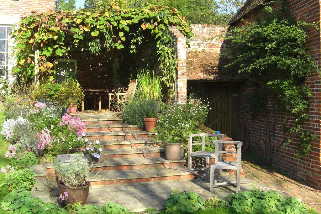 Stowting Hill House Bed and Breakfast Ashford  Buitenkant foto